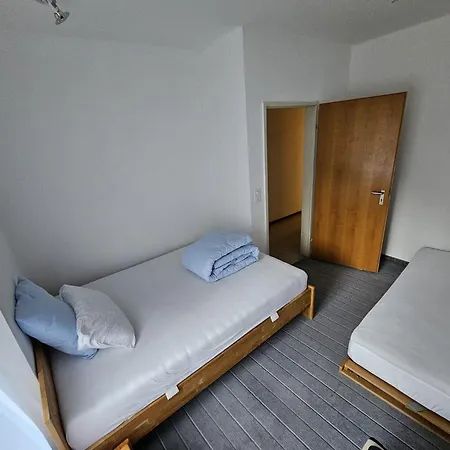 Appartement Private 3-zimmer -private Wc, Dusche, Kueche- *