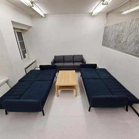 Daire Private 3-zimmer -private Wc, Dusche, Kueche- Chur